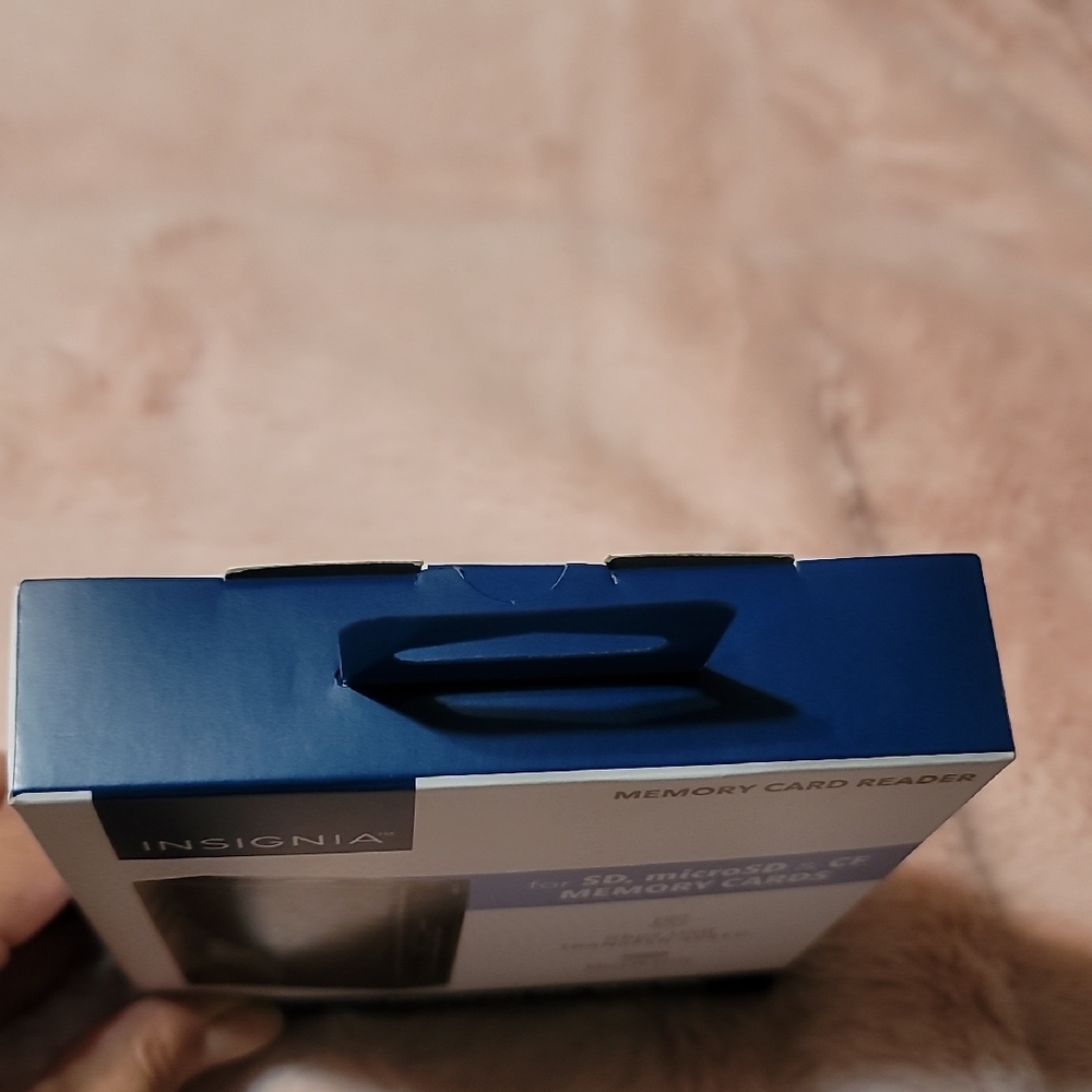 Black Memory Card Reader USB Compatible - Picture 4 of 4
